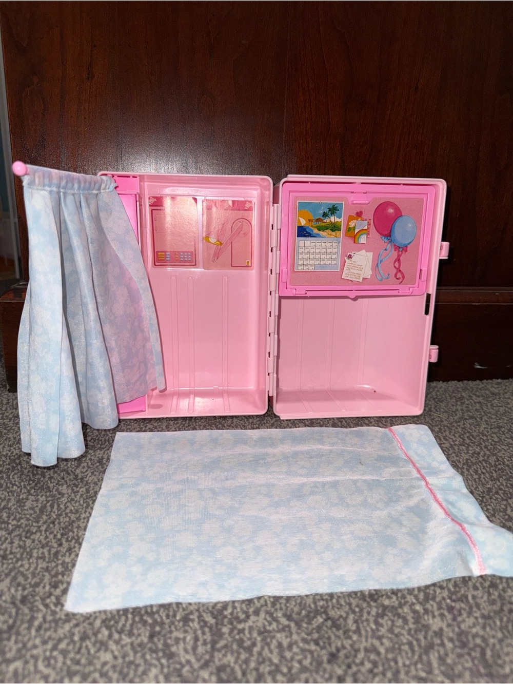 Vintage 1987 Mattel Barbie Loving Care Storage Play Case Pink Doll Closet Toy